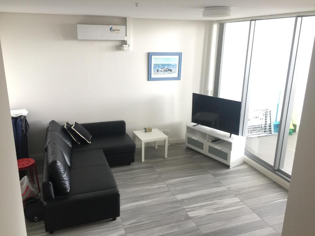 2 bedroom high rise apartment photo 3