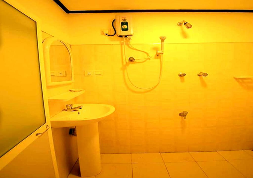 Трехместный (Трехместный номер с собственной ванной комнатой), Millennium Home Stay
