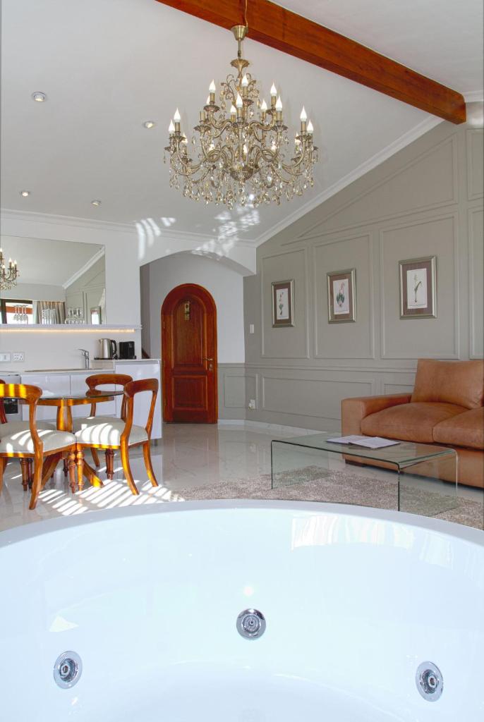 Bayview Penthouses and Rooms photo 4