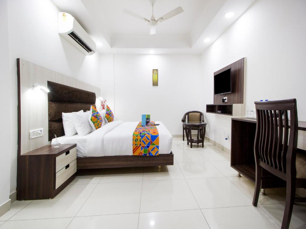 Трехместный (Представительский трехместный номер), Green Lotus Residency Dwarka