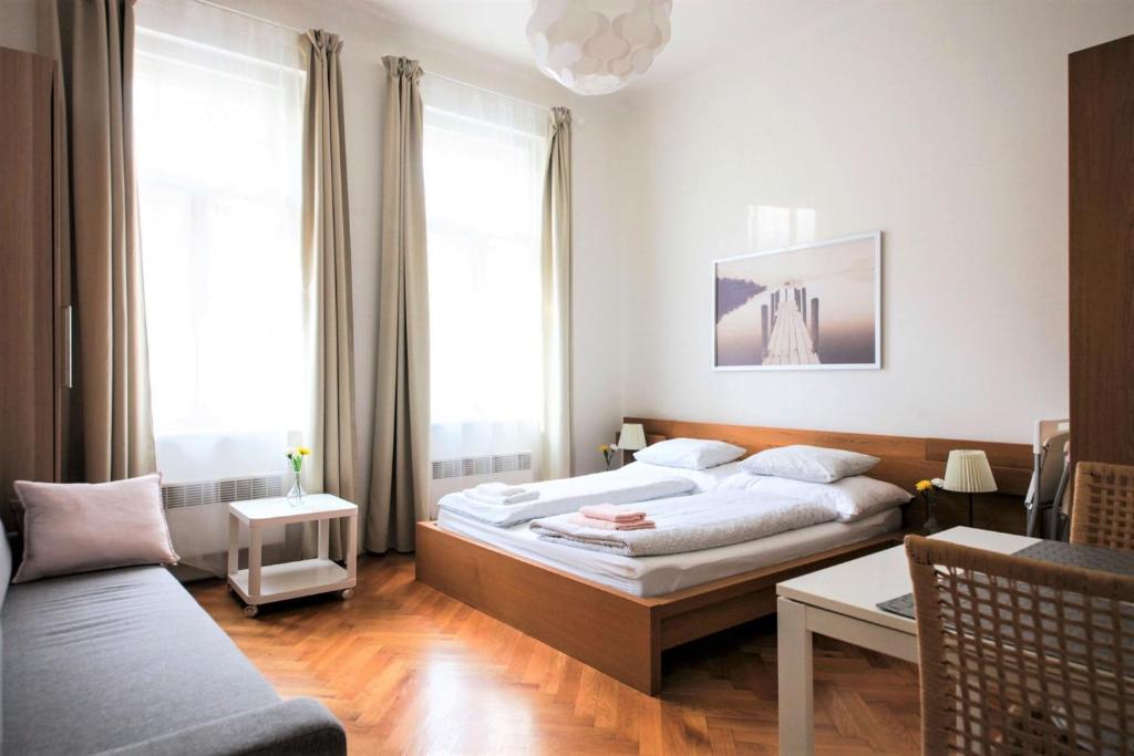 Апартаменты (Апартаменты-студио), City Castle Aparthotel