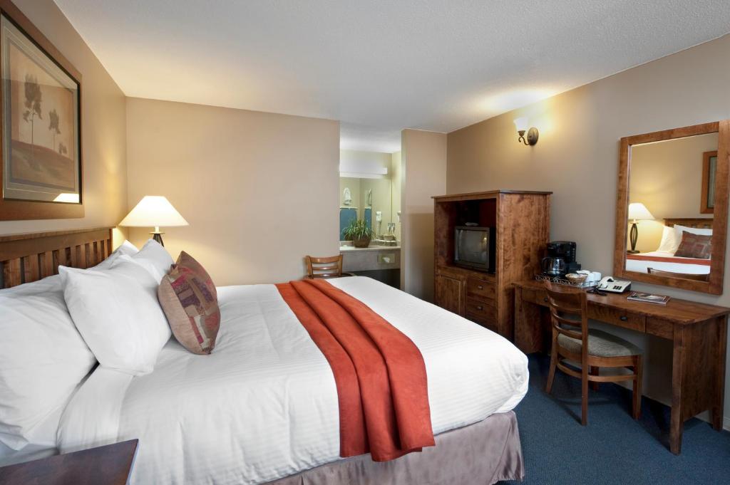 Maligne Lodge photo 1