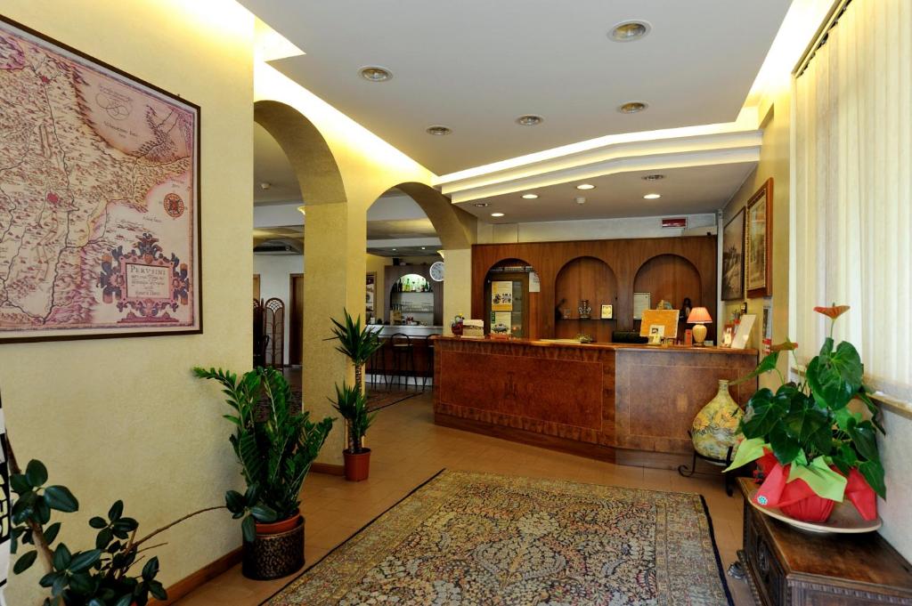 Hotel Trasimeno photo 1