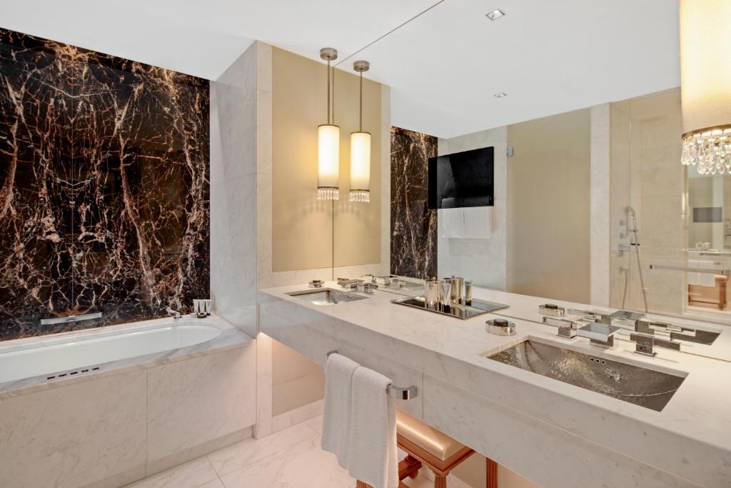 Двухместный (Номер Делюкс с кроватью размера «king-size»), Park Hyatt Vienna