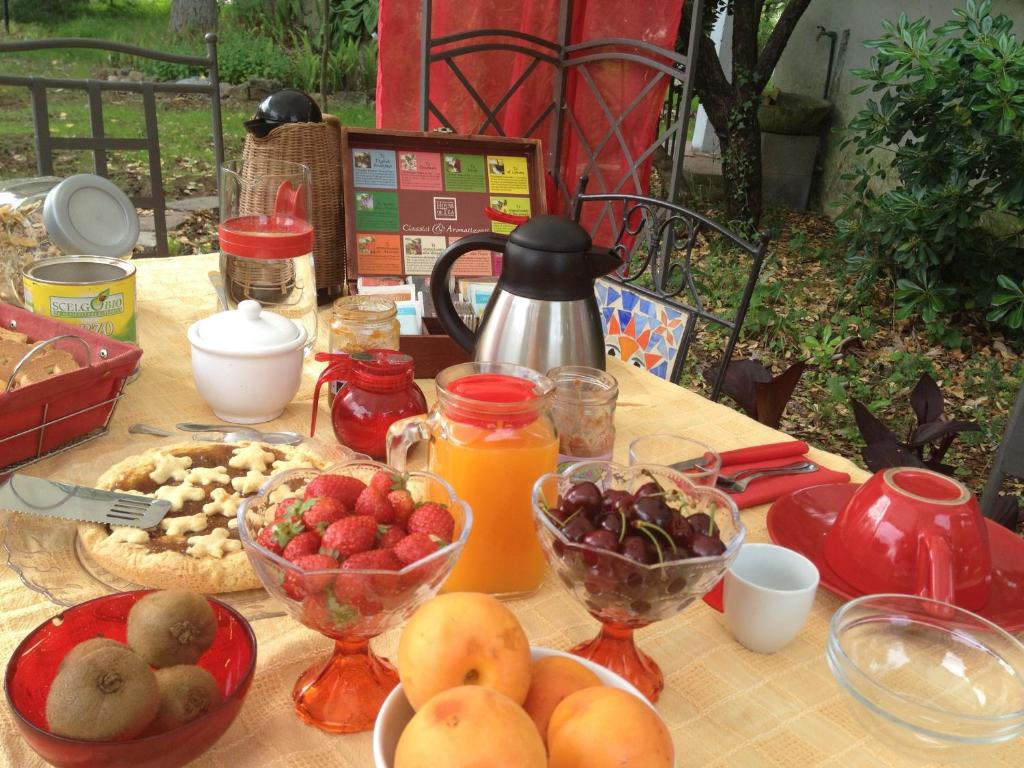 B&B Apricot photo 3