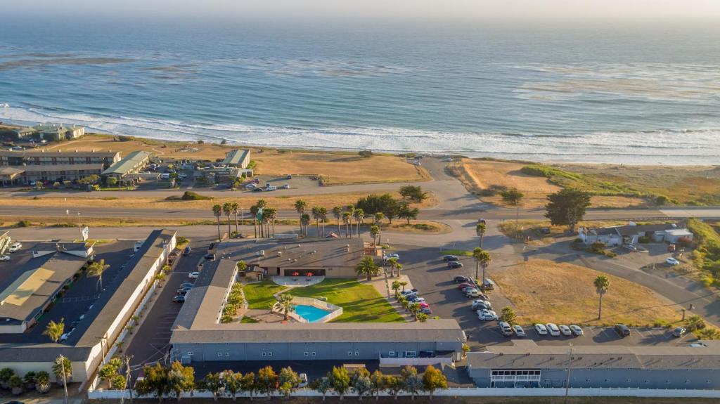 San Simeon Lodge image