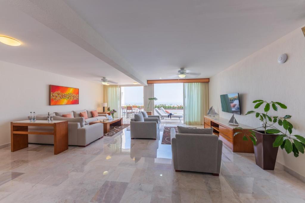 Сьюит (Люкс с 3 спальнями и видом на океан), Grand Miramar All Luxury Suites & Residences