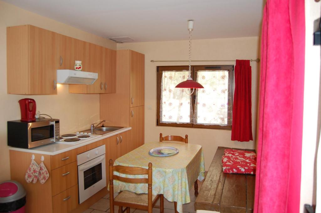 AUBERGE du BORD des EAUX - Demi-pension assurée sur réservation photo 3