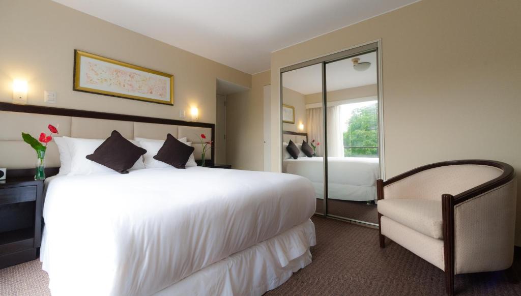 Roosevelt Hotel & Suites photo 1
