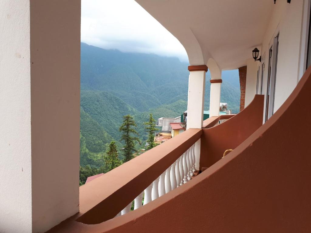 Khách Sạn Cát Cát View