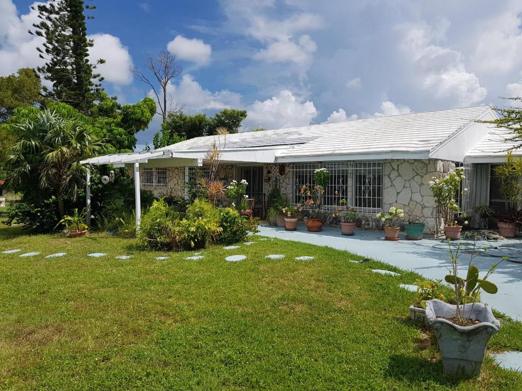 Bajamar Your Second Home Guest Property
