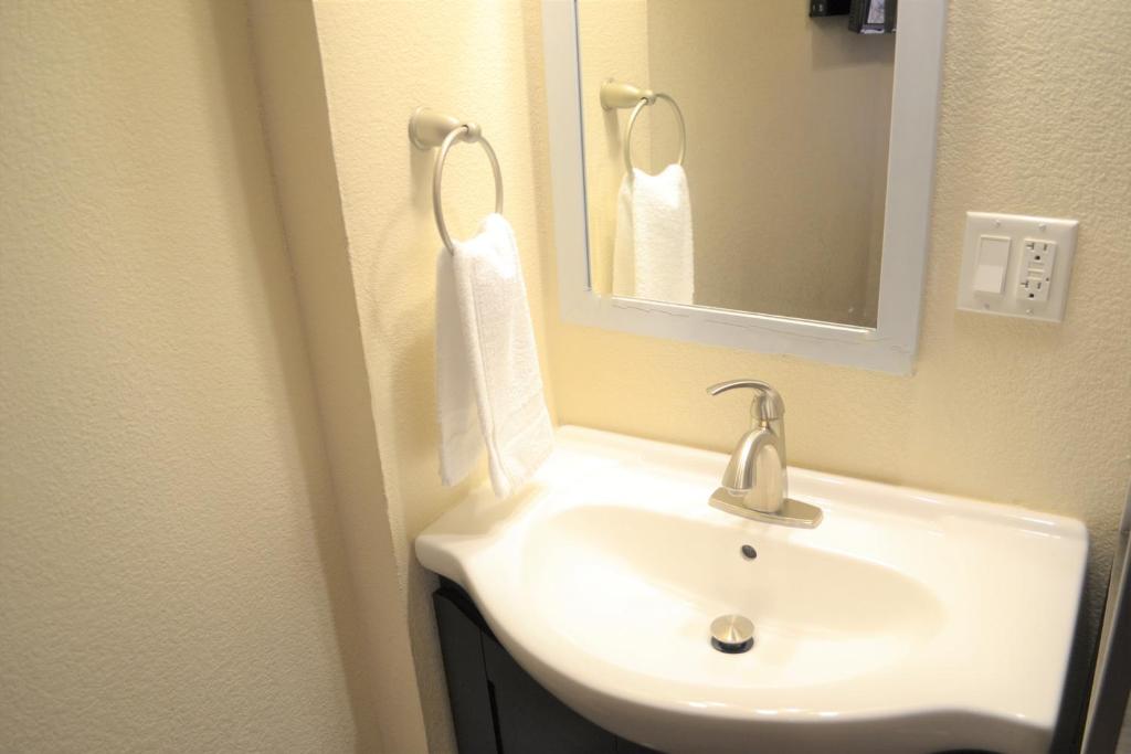 Inn on Folsom photo 3