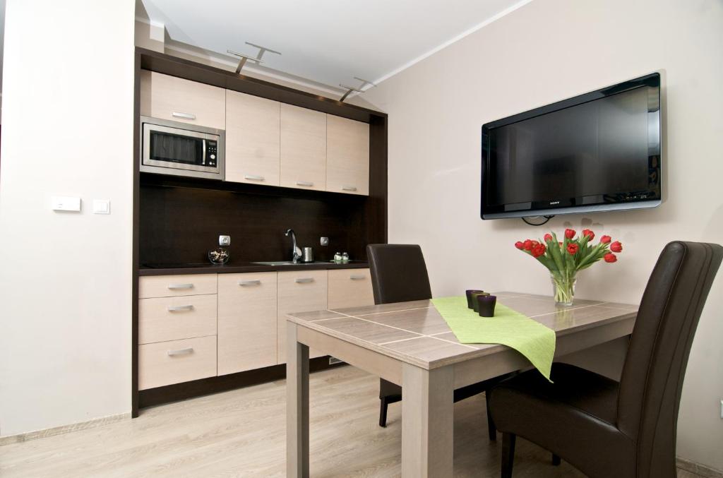Студио (Апартаменты-студио (для 2 взрослых)), Silver Apartments