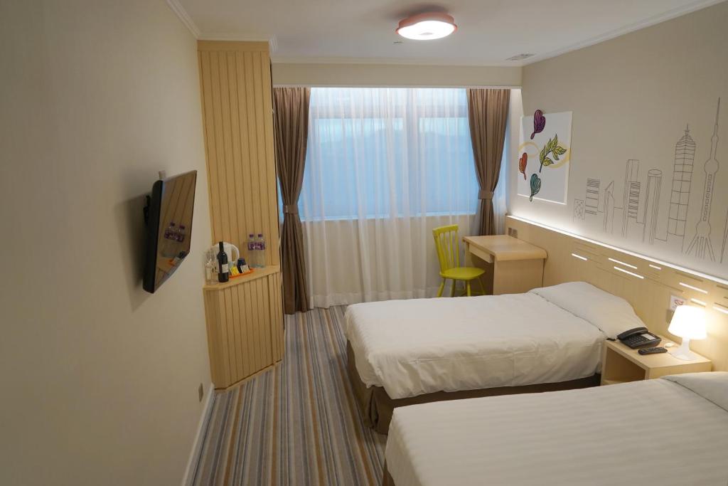 West Inn photo 3