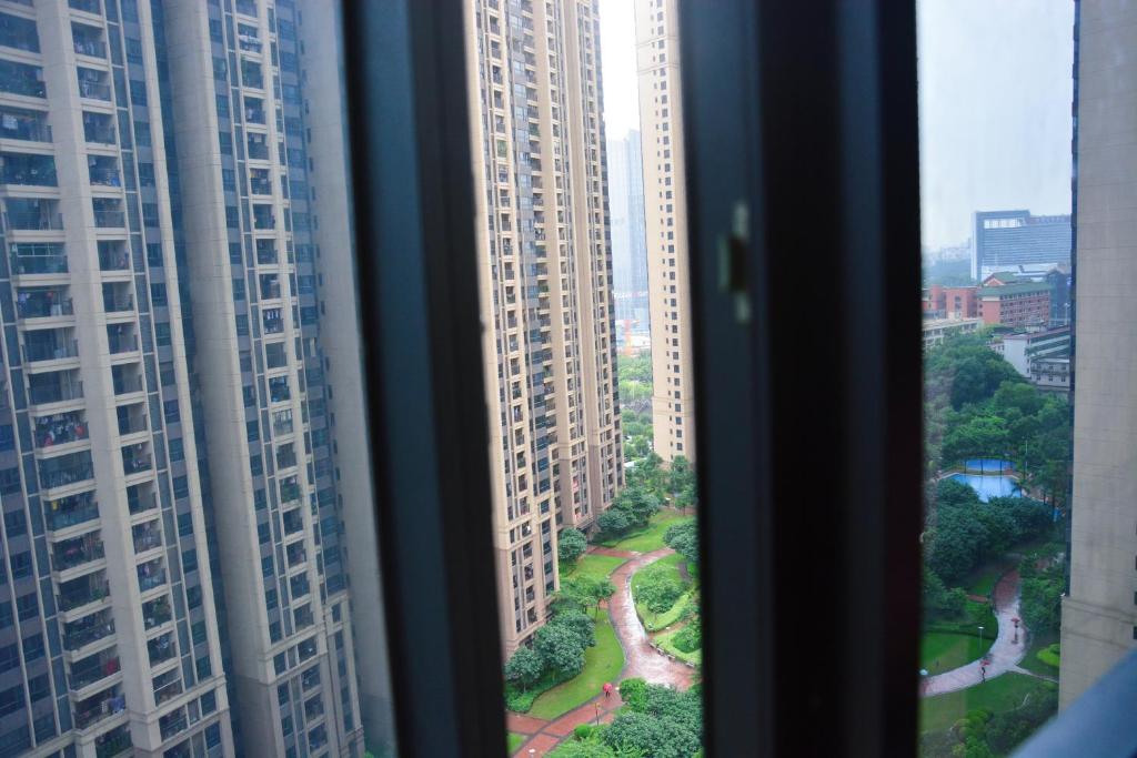 Четырехместный (Quadruple Room with Garden View with Shared Bathroom), YoYo Youth Apartment