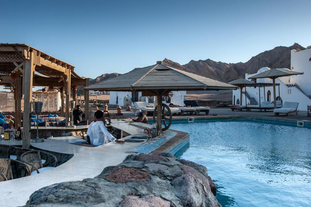 Трехместный (Улучшенный трехместный номер с видом на море), Daniela Diving Resort Dahab