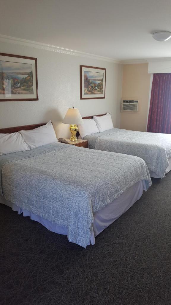 Merrill Field Inn image