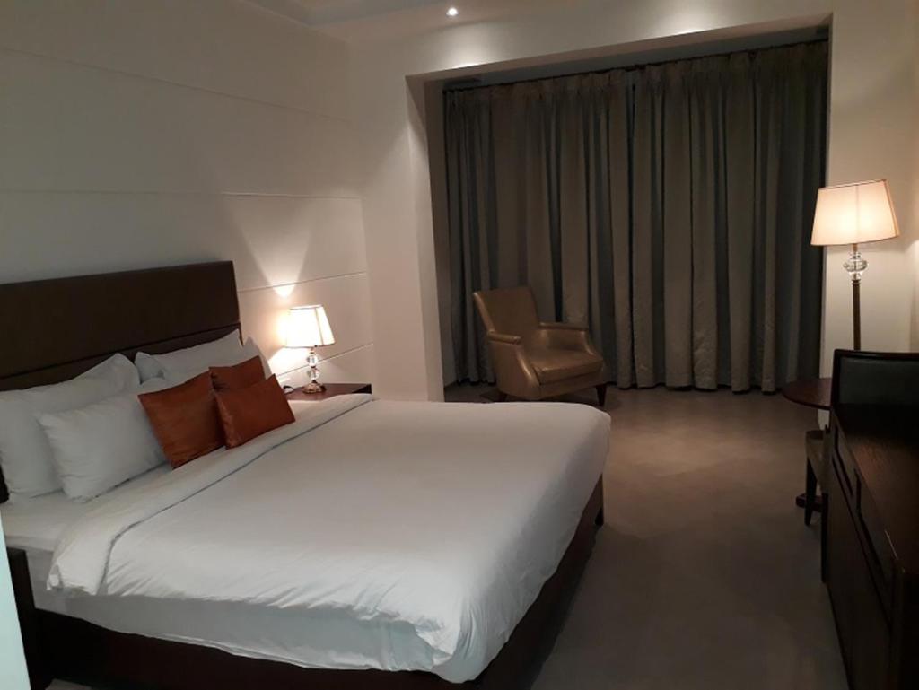 Сьюит (Представительский люкс), Lemon Tree Hotel Candolim
