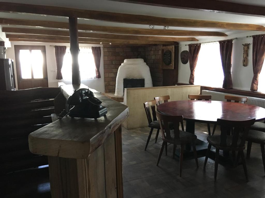 Balatonkenesei Nádfedeles Lovas Vendégház photo 1