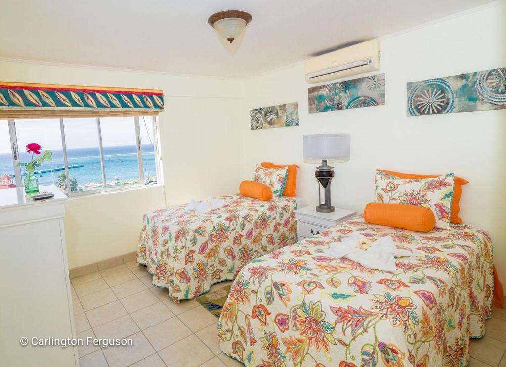 Turtle Beach Towers photo 1