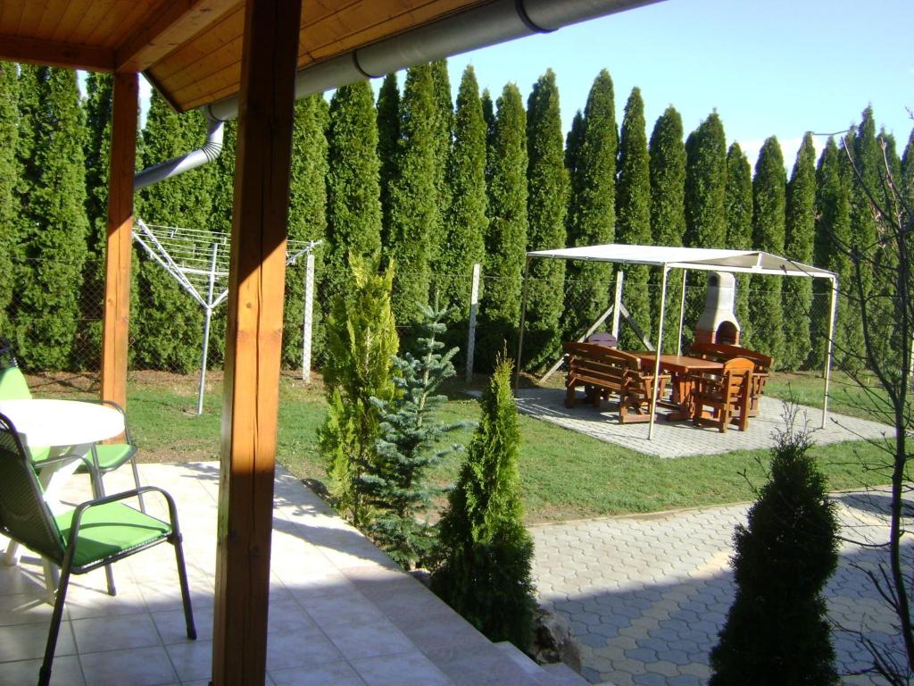 Tünde Apartman photo 3
