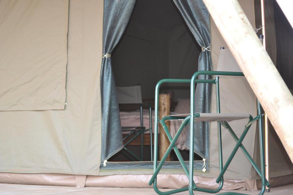 Tana Safaris Bush Camp photo 3