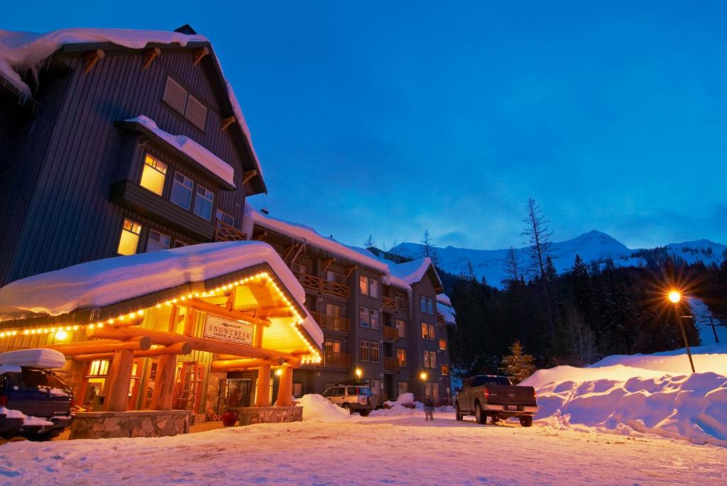 Snow Creek Lodge by Fernie Lodging Co photo 1
