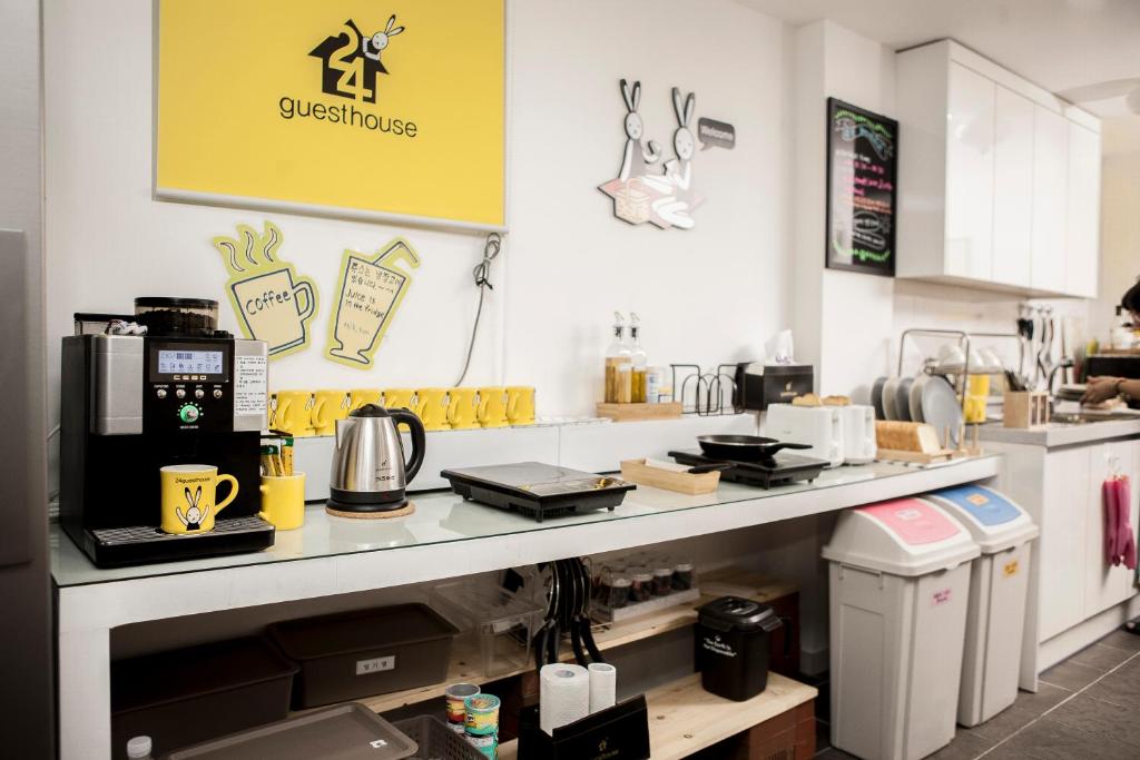 24 Guesthouse Jeonju photo 4