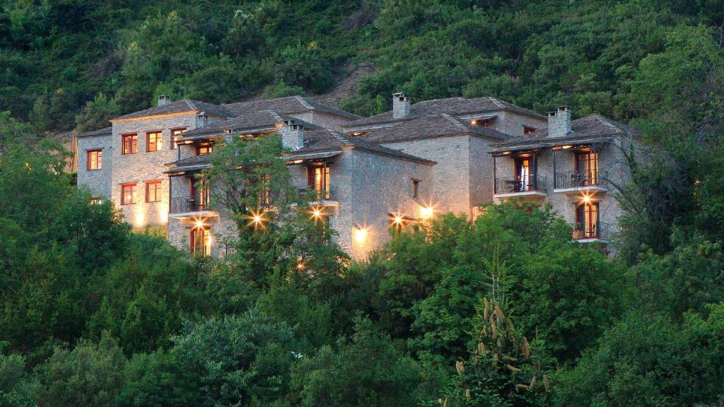 Rouista Tzoumerka Resort photo 1