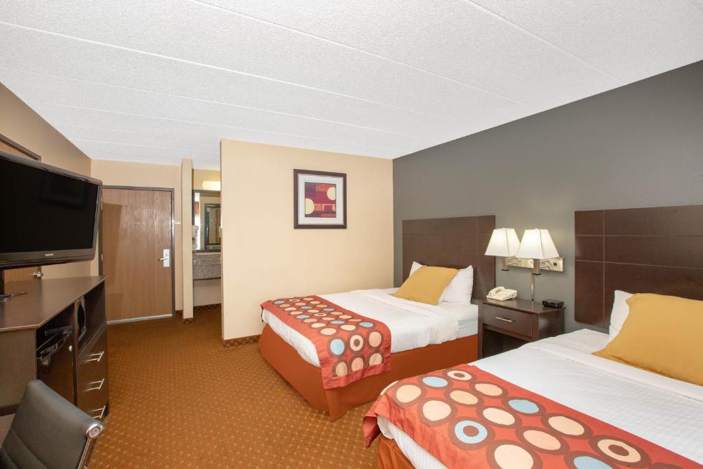 AmericInn by Wyndham Coralville photo 4