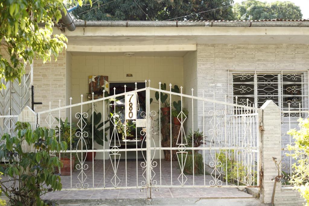Backpacker Kitara House photo 3
