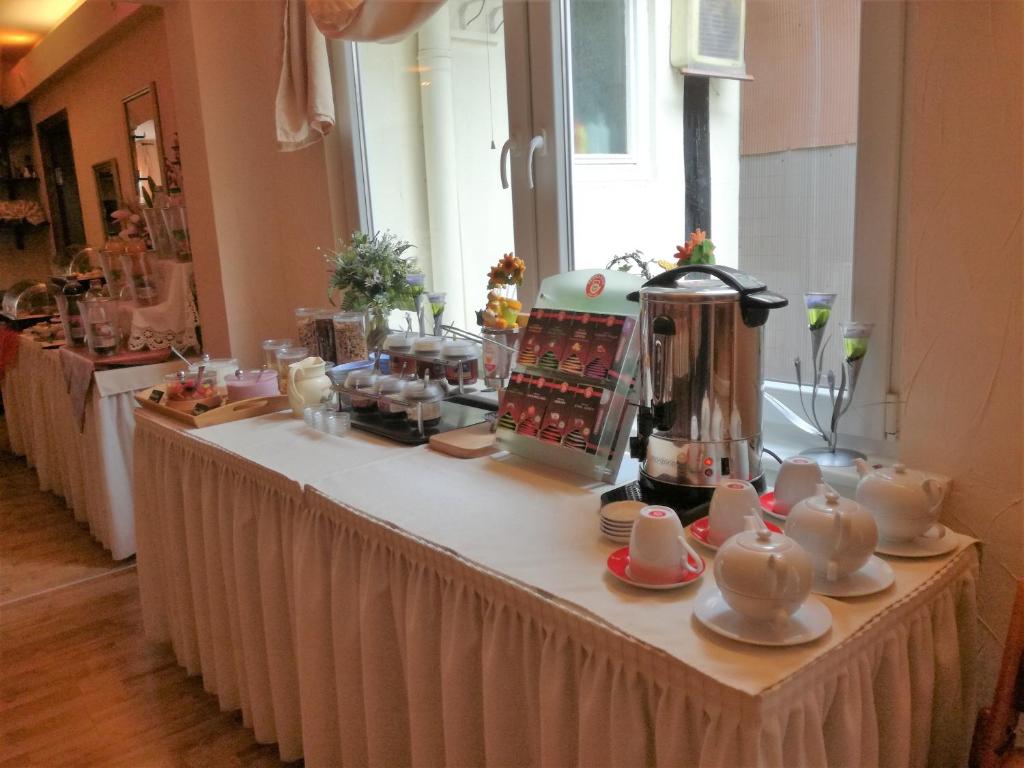 Hotel Restaurant LR6 photo 1