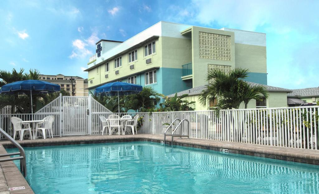 Palm Pavilion Inn photo 3