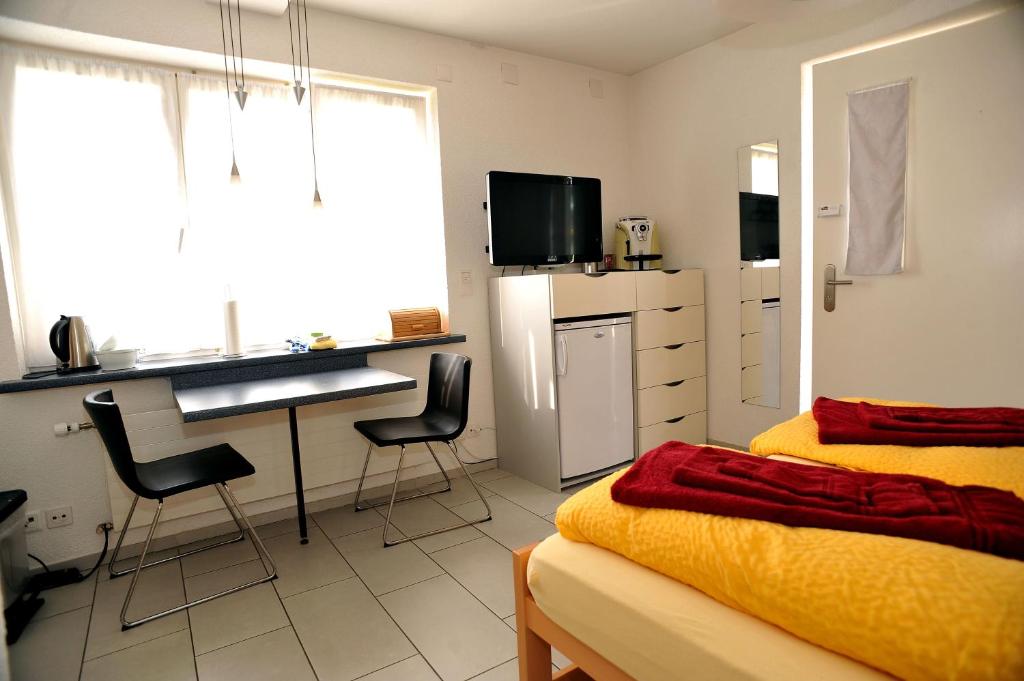 Двухместный (Двухместный номер с 1 кроватью, вид на сад), Niros Bed & Breakfast