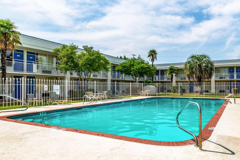 Motel 6-Natchitoches, LA photo 3