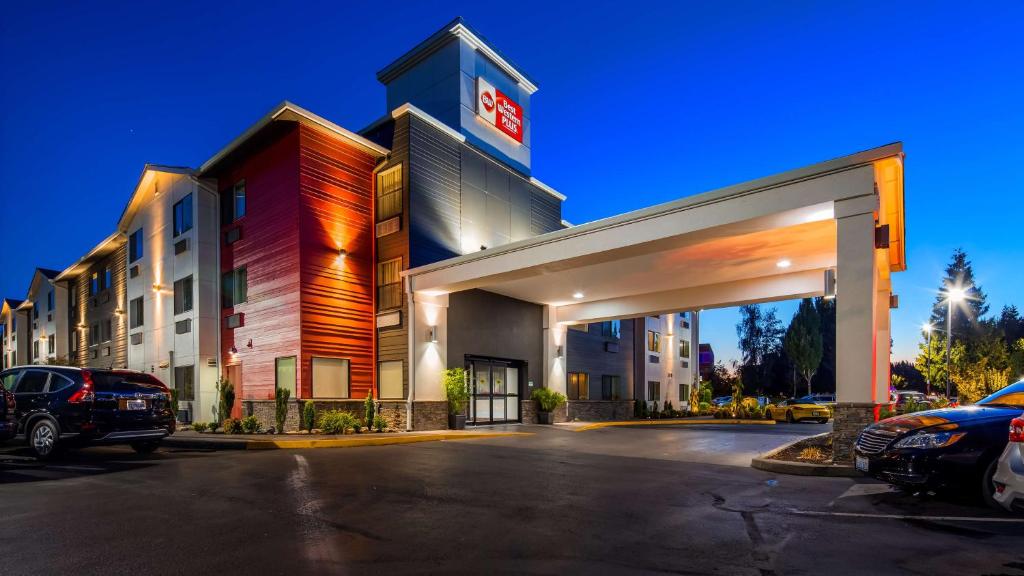 Best Western Plus Portland Airport Hotel & Suites image