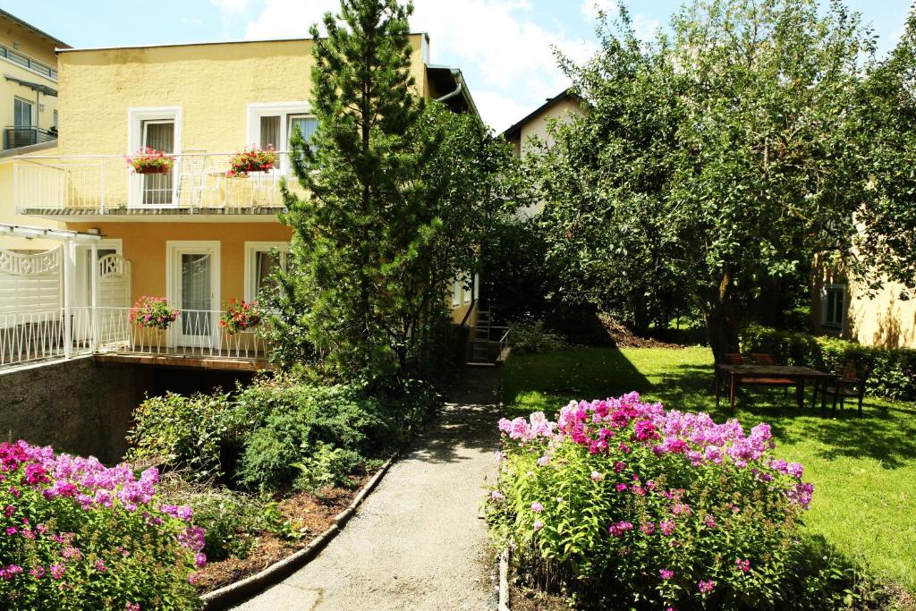 Hotel Alpenrose photo 3