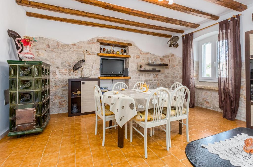 Apartment Macan photo 3