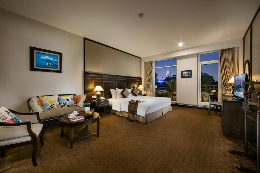 Сьюит (Люкс Zephyr с балконом и видом на город), Zephyr Suites Boutique Hotel