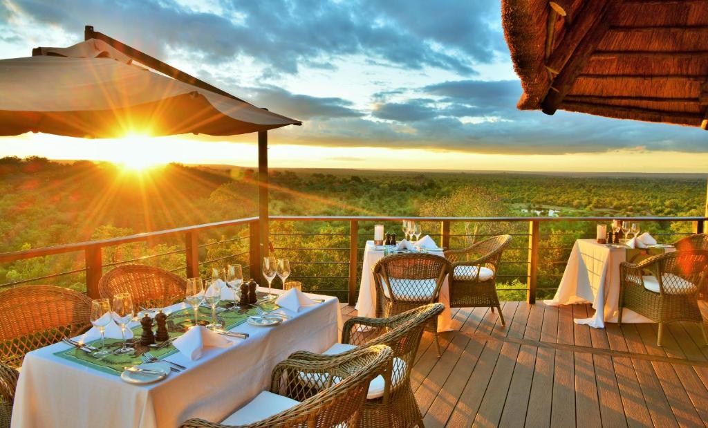 Victoria Falls Safari Club photo 3