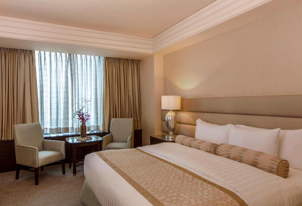 Одноместный (Клубный одноместный номер Премьер), Crimson Hotel Filinvest City, Manila