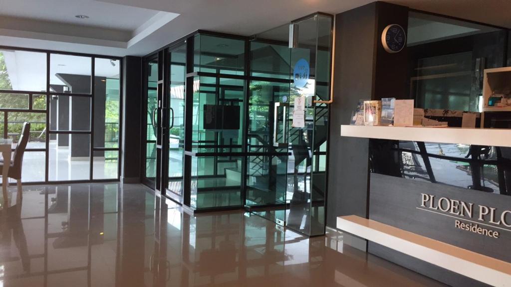 Ploen Ploen Residence photo 1