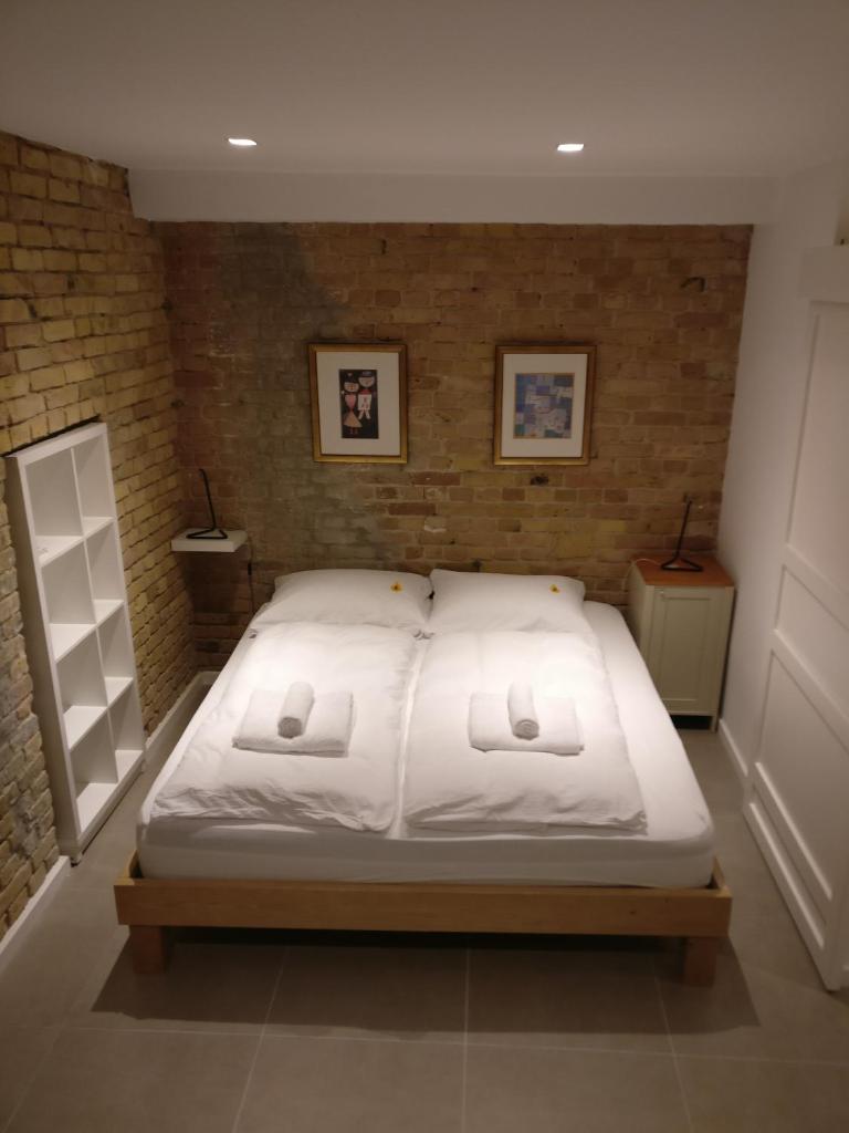 S74 photo 1
