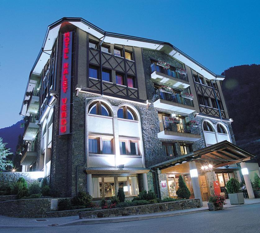 {
  "en-gb": "Hotel Xalet Verdú"
} photo 1