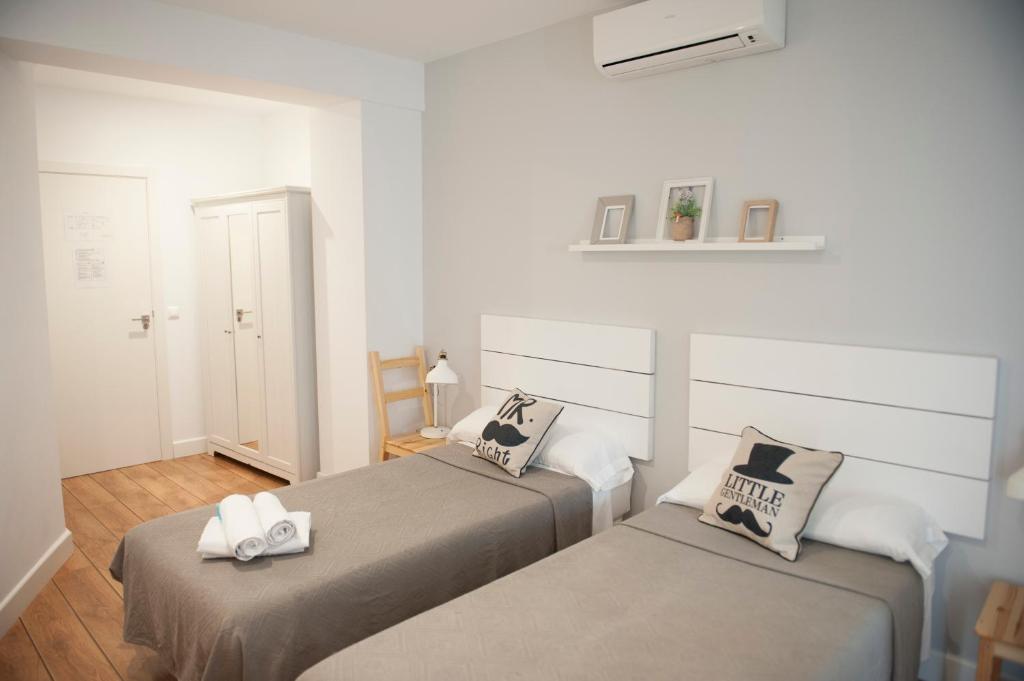 Hotel Smile & Co Hostal Boutique photo 2