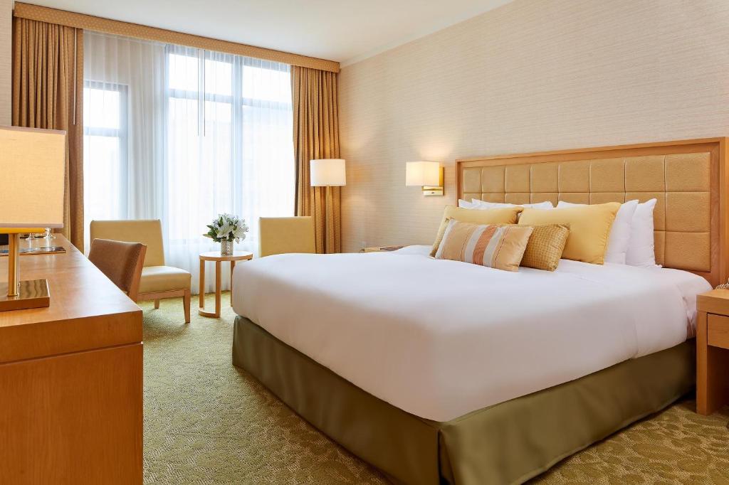 Orchard Garden Hotel photo 1