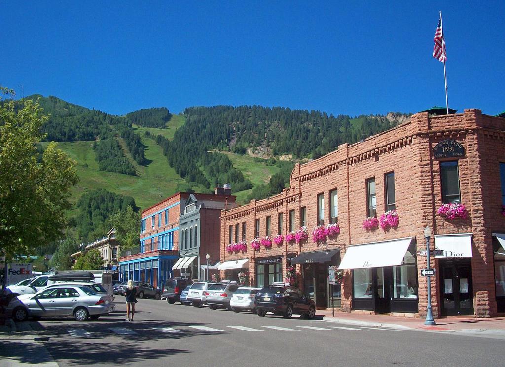 Downtown Aspen Condominiums photo 4