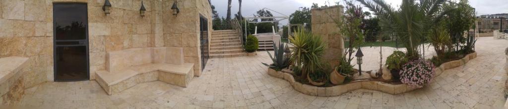 Marom Residence Romema photo 2