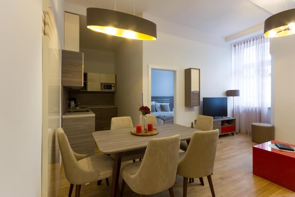 Апартаменты (Апартаменты с 2 спальнями), Debo Pension