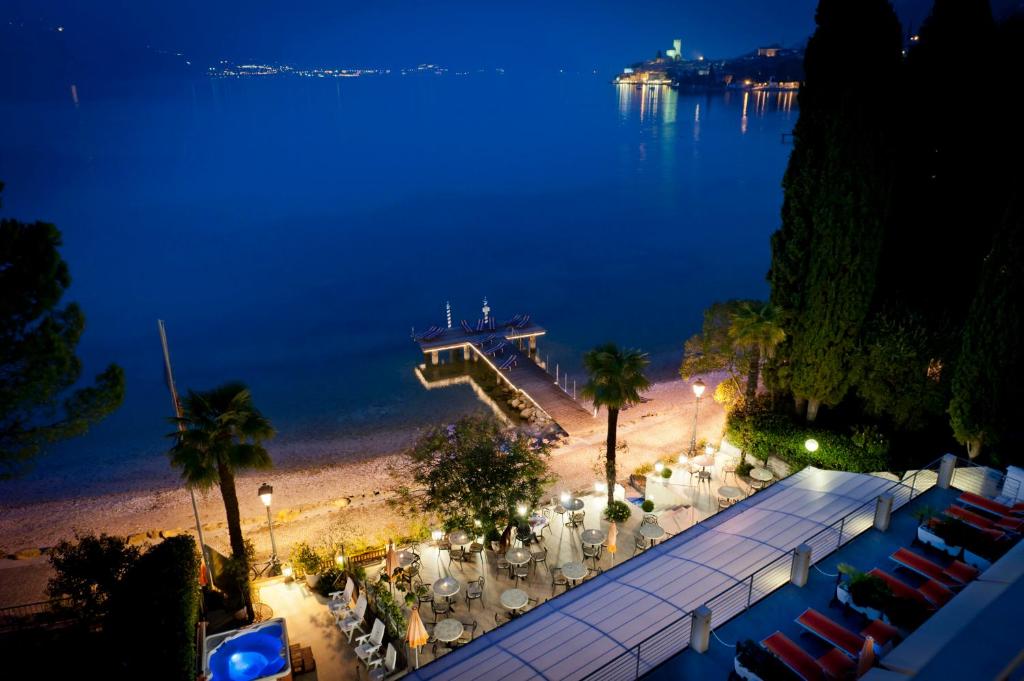 Beach Hotel Du Lac Malcesine photo 3